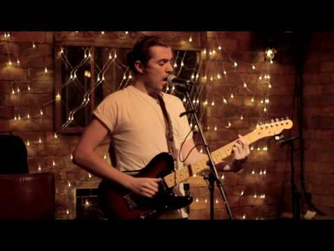 Leo James Conroy - Love Blind Eyes