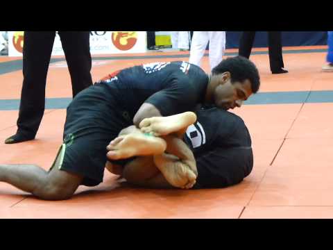 Philpe Della Monica vs Vitor Oliveira, Black Adult Open Class Middle Final, Chicago Summer 2013
