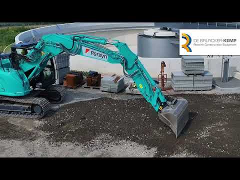 Kobelco SK140SR-7 voor Persyn
