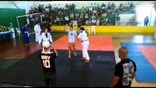 preview picture of video 'Vitória Souza - Gracie Humaitá - Jiu-Jitsu Cristalina/Go'