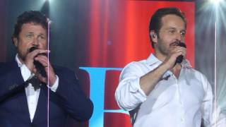 Alfie Boe &amp; Michael Ball &#39;You&#39;ll Never Walk Alone&#39; Greenwich London 30.06.17 HD