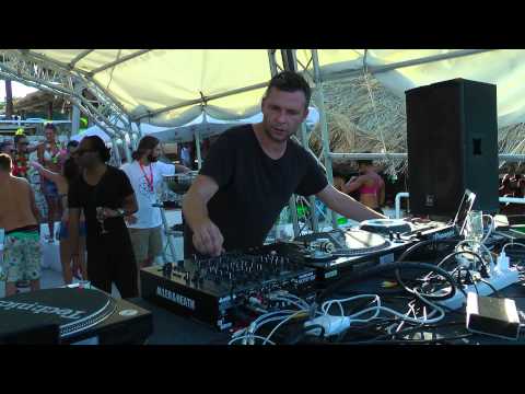 MARTIN BUTTRICH live @ Desolatismus BARRAKUD party trip PAG Island 12.08.2013