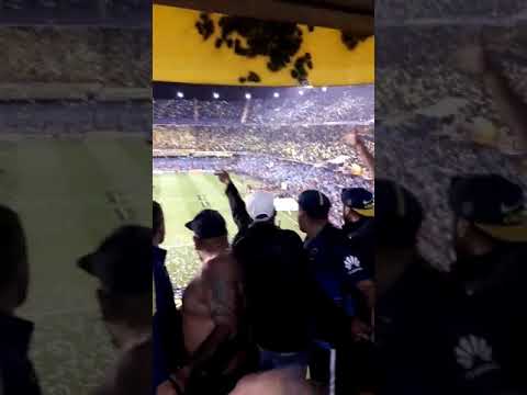 "La mejor hinchada" Barra: La 12 • Club: Boca Juniors