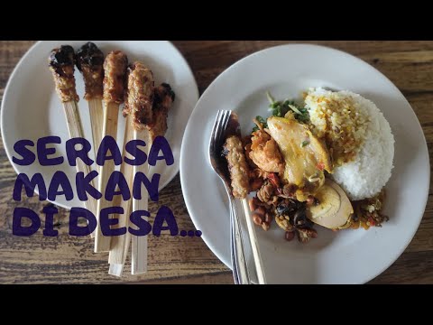 Belum ke UBUD kalo belum kesini... (Nasi Ayam Kedewatan Bu Mangku)