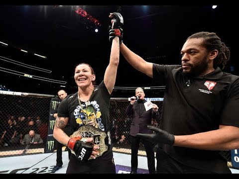 UFC 222: Entrevista no octógono com Cris Cyborg