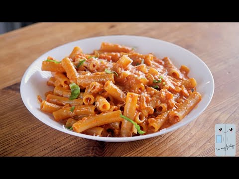 Creamy Spicy Gochujang Pasta - Easy 1 Pot Recipe