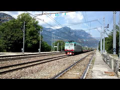 TIGRE E.652 074 CON CARRI PIANALE TRANSITA A PERI. (VR) 17 - 8 - 2017