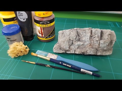 Realistic scenic rocks - Acrylic stippling technique
