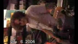 Reuben - Parties Break Hearts (Live In Store Gig)