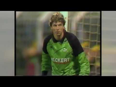 1990/1991 UEFA-Cup 1st Round  1st leg  Borussia Dortmund vs  Chemnitzer FC