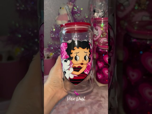 Vídeo relacionado con newseny Betty Boop Taza regalo para fans de la chica flapper más famosa - Regalo Taza de Betty Boop Merch, 320 ML (Betty Boop - Corazon Rojo)