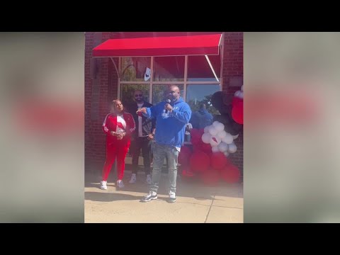 Pastor Gray tells story about moving to Greenville