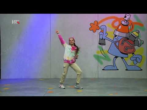 PLEŠI! Pjesmica PAPUČICE - Karla pleše!