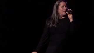 Natalie Merchant - "Annie's Song" - live rare perfomance