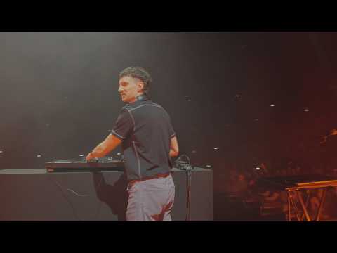 Sauben x Hiperbolė - Laužai | Live Žalgirio Arena