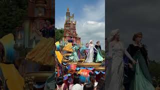 香港ディズニーランド史上最大規模の「フレンドタスティック！」✨