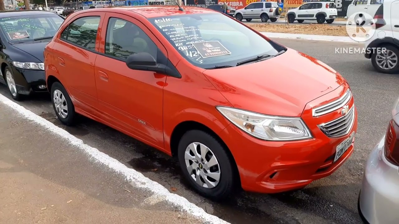 MUITOS CARROS Á VENDA NO FEIRÃO DO HIPÓDROMO DA LAGOINHA EM GOIÂNIA