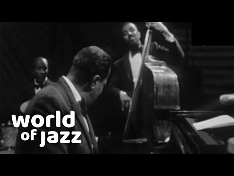 Oscar Peterson Trio - You Look Good To Me (Live) - 14 August 1965 • World of Jazz