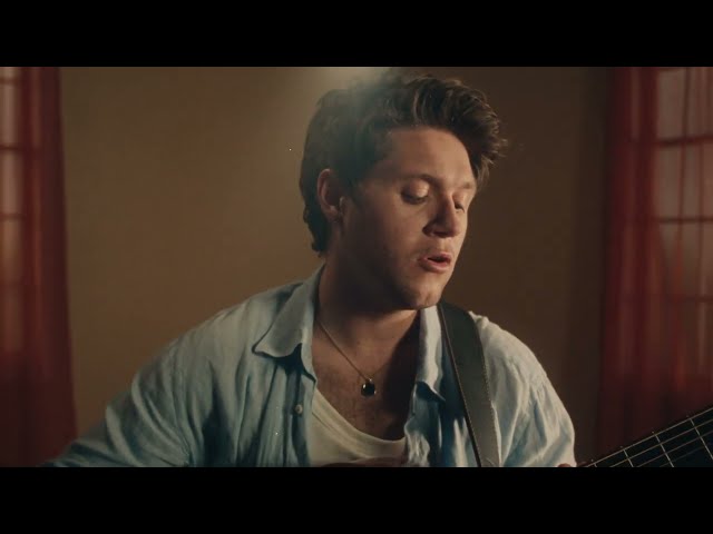 Video zu 'Heaven' ansehen