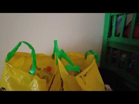 MongoTV_8697 - MIN GÅTUR - Del 1 - Cykler Til IRMA og Sælger Tomme Flasker og Køber Pose Saltlakrids