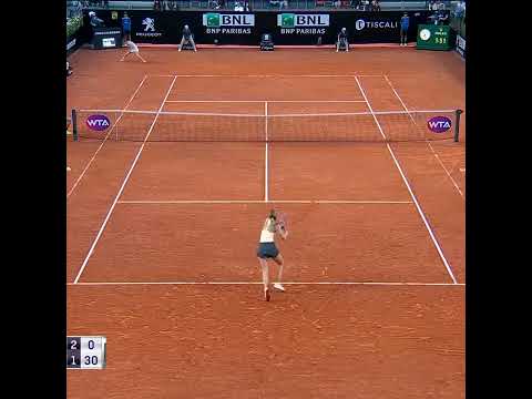 Sharapova vs Halep playing UNREAL defense on clay #shorts #wta