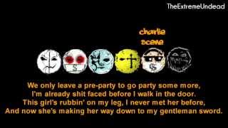 Hollywood Undead - Comin&#39; In Hot [Lyrics Video] [OLD VERSION]