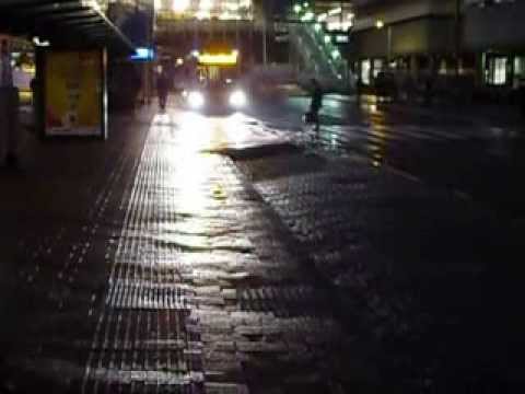 U-OV. De allereerste bus van de concessie op Utrecht CS, Centrumzijde op zondag 8 December: 7,56uur.