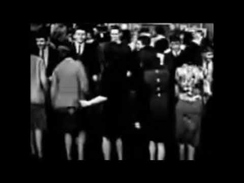 Brenda Lee   Everybody Loves Me But You