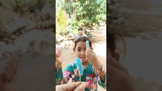 Download lagu Sharing chocolate candies crackers lollipop snacks #snacks #funny #viralvideo #shorts #viralshorts mp3