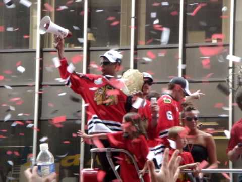 06.11.2010-HawksParade-HawksParadePassesBy