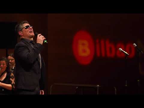 Serafín Zubiri -   Bailar Pegados