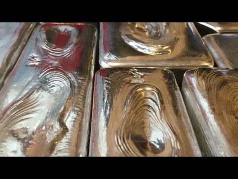Bunker Bullion 13: Tumbling, Choosing and a 1.21 Kilo Bar Poured