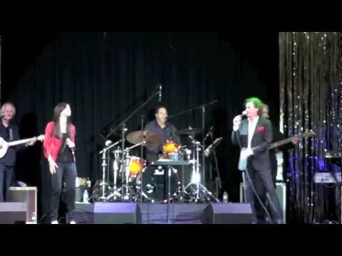 BJ Thomas and Sara Niemietz / Hooked On a Feeling