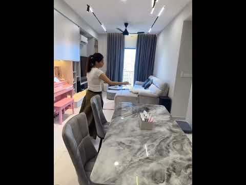 FULLY UTILIZED DINING AREA