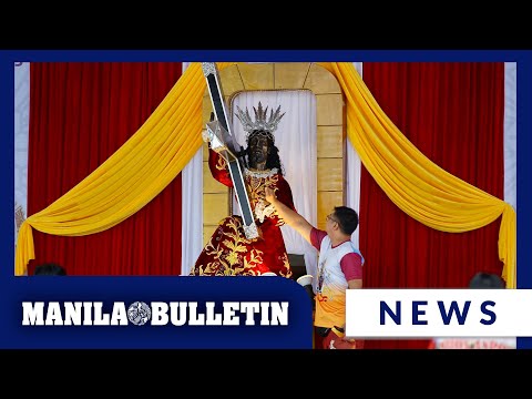 Devotees queue early for traditional 'Pahalik' at Quirino Grandstand | Newsbreak