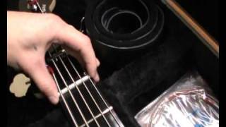 Video thumbnail for Squier Jazzbass Deluxe V Active (Review) by HearGear