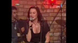 Deniz Seki - Herşey Seninle Güzel - Canlı Performans