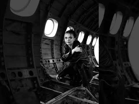 D’Litte - Aranc Qez / Առանց քեզ (feat ANAHIT) (Official Music Video)