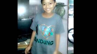Download lagu pank rock jalanan bandung lautan api cover BY:RSNet mp3 Download lagu pank rock jalanan bandung lautan api cover BY:RSNet mp3