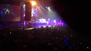 LMFAO - party rock, champagne shower (Tesla arena Praha) LMFAO - party rock, champagne shower (Tesla arena Praha)