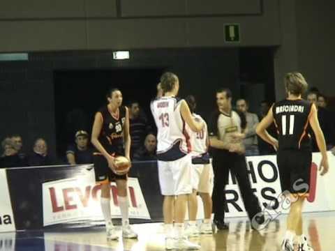 CRAS BASKET TARANTO - SCHIO.mpg