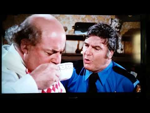 The Dukes of Hazard Boss Hogg eats raw beef liver