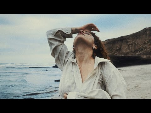 Otoñar — El Beso Del Árbol & Alesio Sojak (Official Music Video)