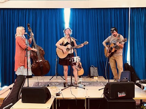 Erika Lewis, Leonie Evans, and Steven Paris. The One I Love is Gone by Bill Monroe.