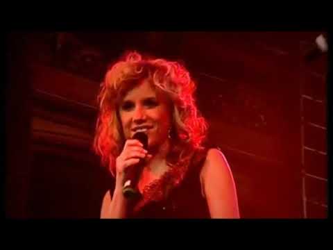Leona Machálková a Petr Kolář   -  Den kdy se vrátí láska (Live At Velký sál Lucerna / 2006)
