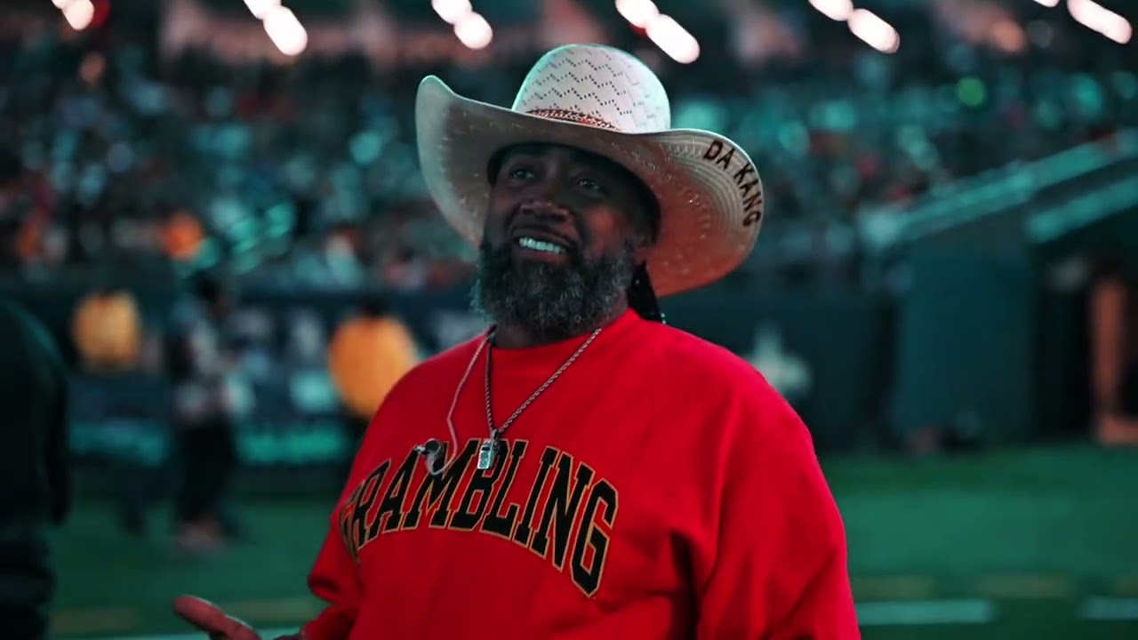 Jeter Jones & The World Fame Grambling Marching Band at the Bayou Classic