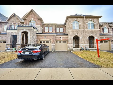 Home for sale at 26 Ivor Crescent, Brampton, ON L7A 4L6