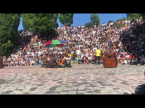 Berlin music karaoke in the Mauer park