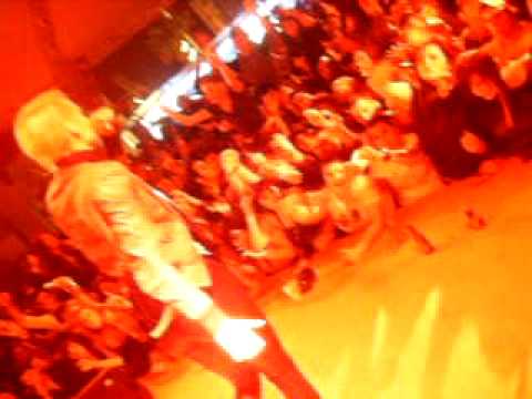 Emma Hewitt- waiting live in Malta 2010