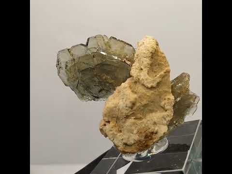 BARITA, Cerro Warihuyn (Huarihuayin) Miraflores District, Huamalíes Province, Huánuco, Perú.